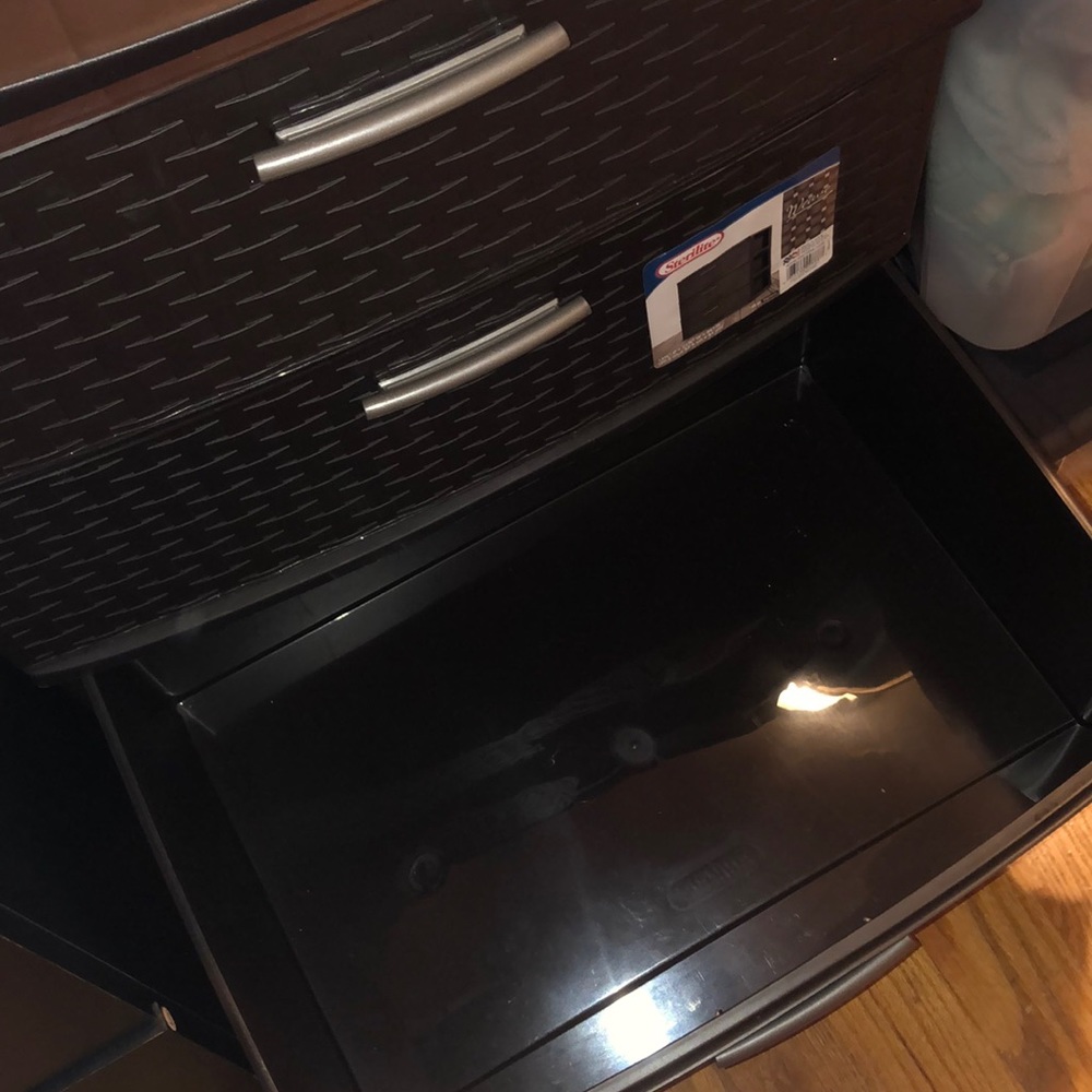 Drawers - Picture 3 of 4